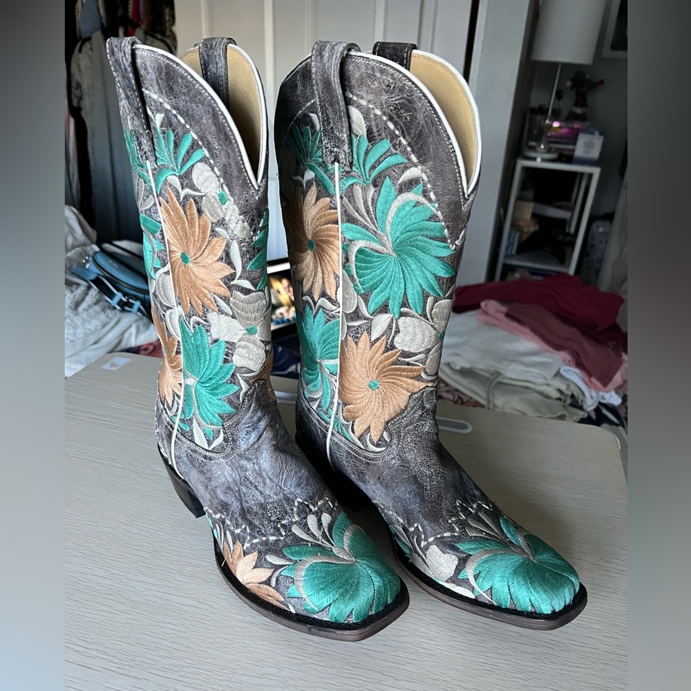 Roper cowboy boots